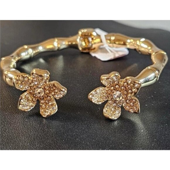 Lilly Pulitzer Flower Cuff Bracelet Gold-tone Rhinestone Hinged Bracelet NWT - Picture 1 of 16